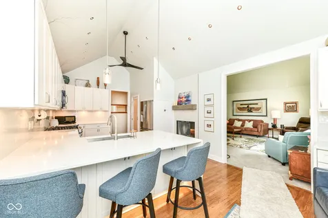 8704 Vintner Court Indianapolis IN 46256
