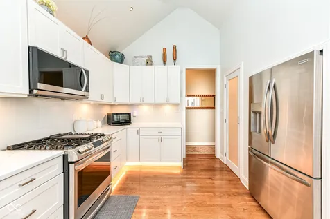8704 Vintner Court Indianapolis IN 46256