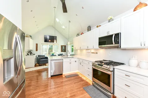 8704 Vintner Court Indianapolis IN 46256