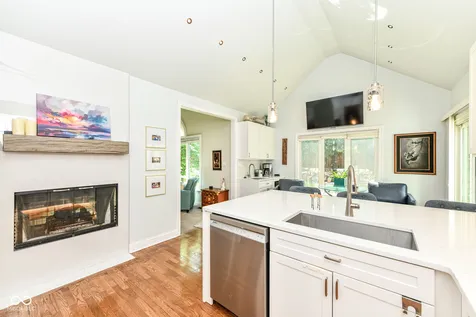 8704 Vintner Court Indianapolis IN 46256