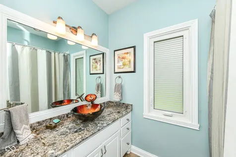 8704 Vintner Court Indianapolis IN 46256
