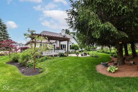 8704 Vintner Court Indianapolis IN 46256