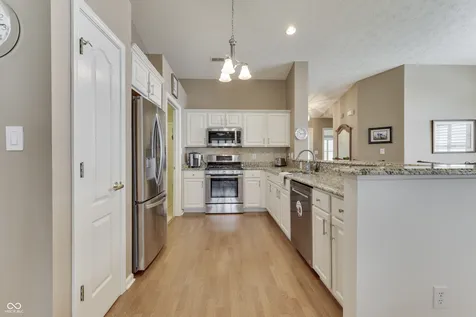 1192 Vicksburg South Drive Greenwood IN 46143