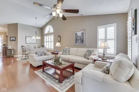 1192 Vicksburg South Drive Greenwood IN 46143