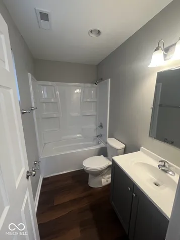 3327 E 42nd Indianapolis IN 46205