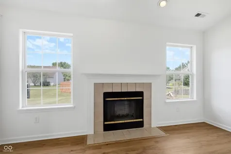321 Brooks Bend Brownsburg IN 46112