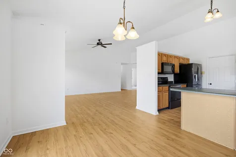 321 Brooks Bend Brownsburg IN 46112