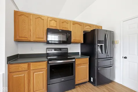 321 Brooks Bend Brownsburg IN 46112