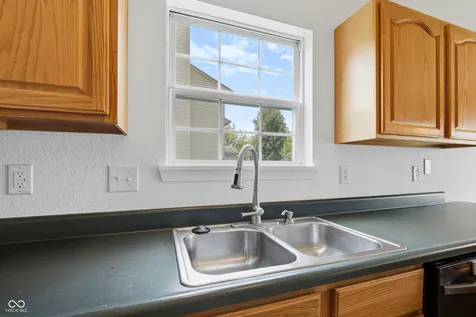 321 Brooks Bend Brownsburg IN 46112