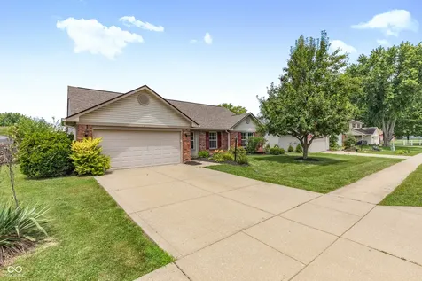 321 Brooks Bend Brownsburg IN 46112