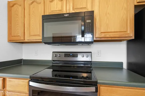 321 Brooks Bend Brownsburg IN 46112