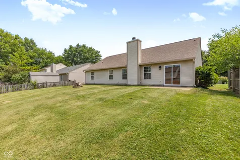321 Brooks Bend Brownsburg IN 46112