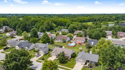 321 Brooks Bend Brownsburg IN 46112