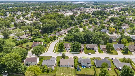 321 Brooks Bend Brownsburg IN 46112