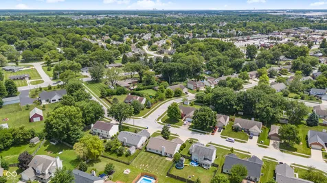 321 Brooks Bend Brownsburg IN 46112