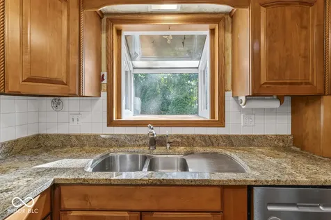 6502 Landborough Drive S Indianapolis IN 46220