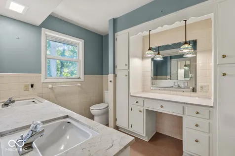 6502 Landborough Drive S Indianapolis IN 46220