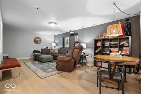 1897 N Summer Drive Crawfordsville IN 47933