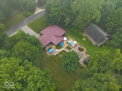 1897 N Summer Drive Crawfordsville IN 47933