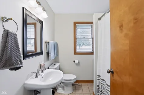 2209 S Miller Avenue Shelbyville IN 46176