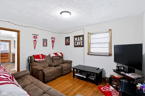 2209 S Miller Avenue Shelbyville IN 46176