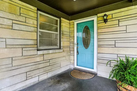 2209 S Miller Avenue Shelbyville IN 46176