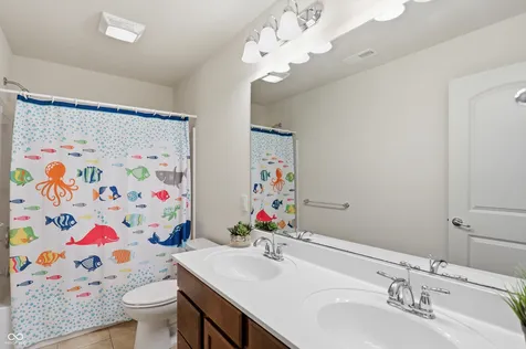 8752 Windpointe Pass Zionsville IN 46077