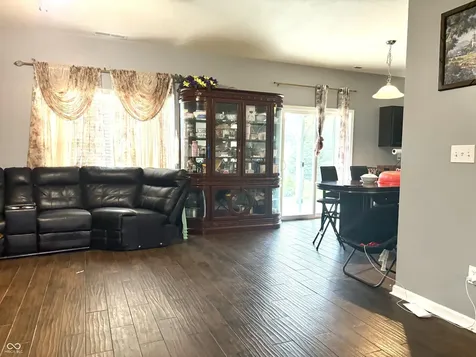 2702 Ashton Lane Greenwood IN 46143