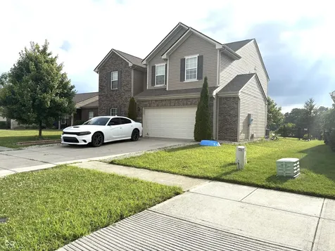 2702 Ashton Lane Greenwood IN 46143