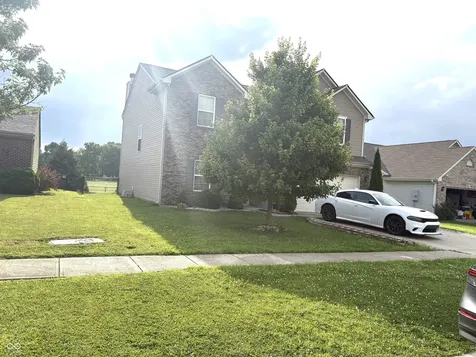2702 Ashton Lane Greenwood IN 46143