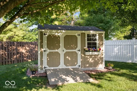 768 Robertson Court Danville IN 46122