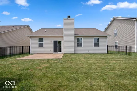 19406 Prairie Crossing Drive Noblesville IN 46062