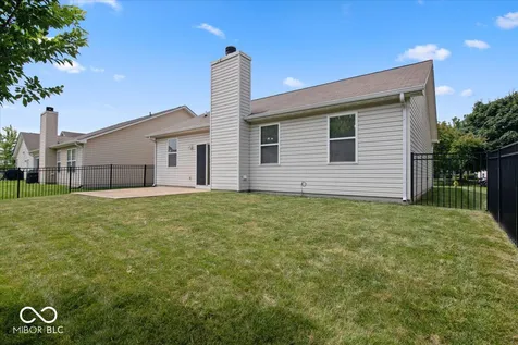 19406 Prairie Crossing Drive Noblesville IN 46062
