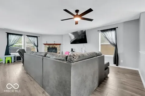 2253 Edgewater Plainfield IN 46168