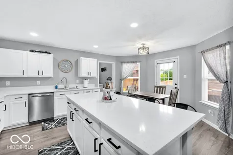 2253 Edgewater Plainfield IN 46168