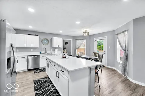 2253 Edgewater Plainfield IN 46168