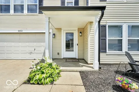 2253 Edgewater Plainfield IN 46168