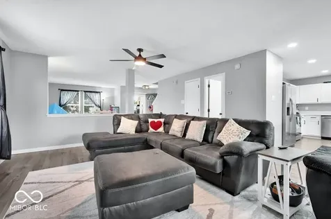 2253 Edgewater Plainfield IN 46168