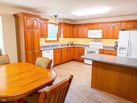 850 S 700 W Lebanon IN 46052