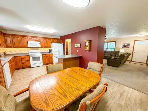 850 S 700 W Lebanon IN 46052
