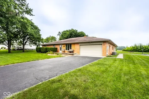 1437 Demaree Road Greenwood IN 46143