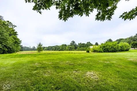 1437 Demaree Road Greenwood IN 46143