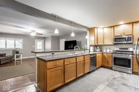 1437 Demaree Road Greenwood IN 46143