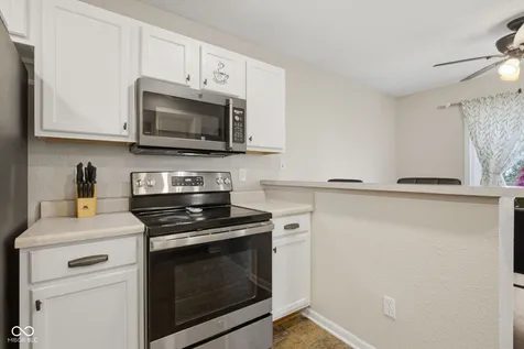 2823 Cahokia Court Indianapolis IN 46217