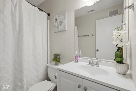 2823 Cahokia Court Indianapolis IN 46217