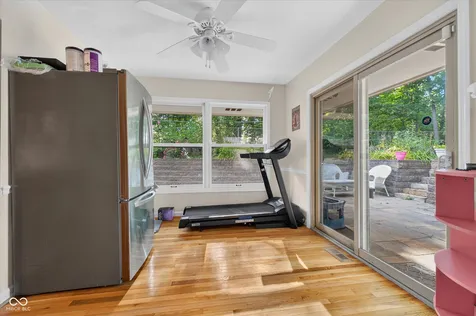 8942 Briarclift Road Indianapolis IN 46256