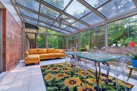 8942 Briarclift Road Indianapolis IN 46256