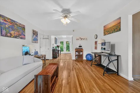 8942 Briarclift Road Indianapolis IN 46256