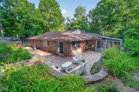 8942 Briarclift Road Indianapolis IN 46256