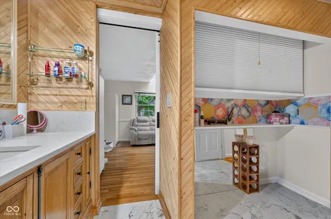 8942 Briarclift Road Indianapolis IN 46256